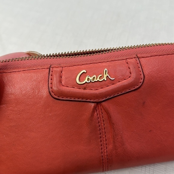 Coach ASHLEY LEATHER ZIP AROUND F48102 - Picture 8 of 11